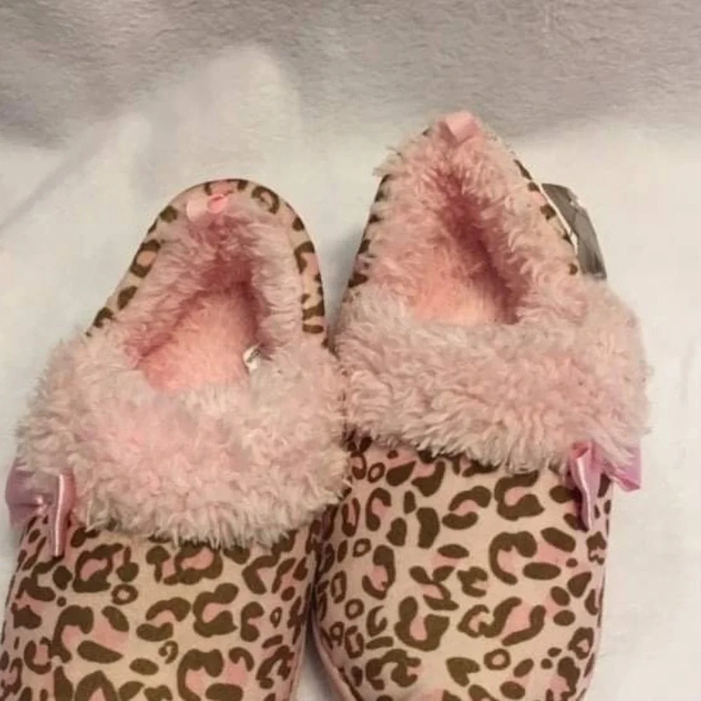 Wonder Nation Leopard Slippers Kids Size 9-10 Pink New Faux Fur Bow Animal Print